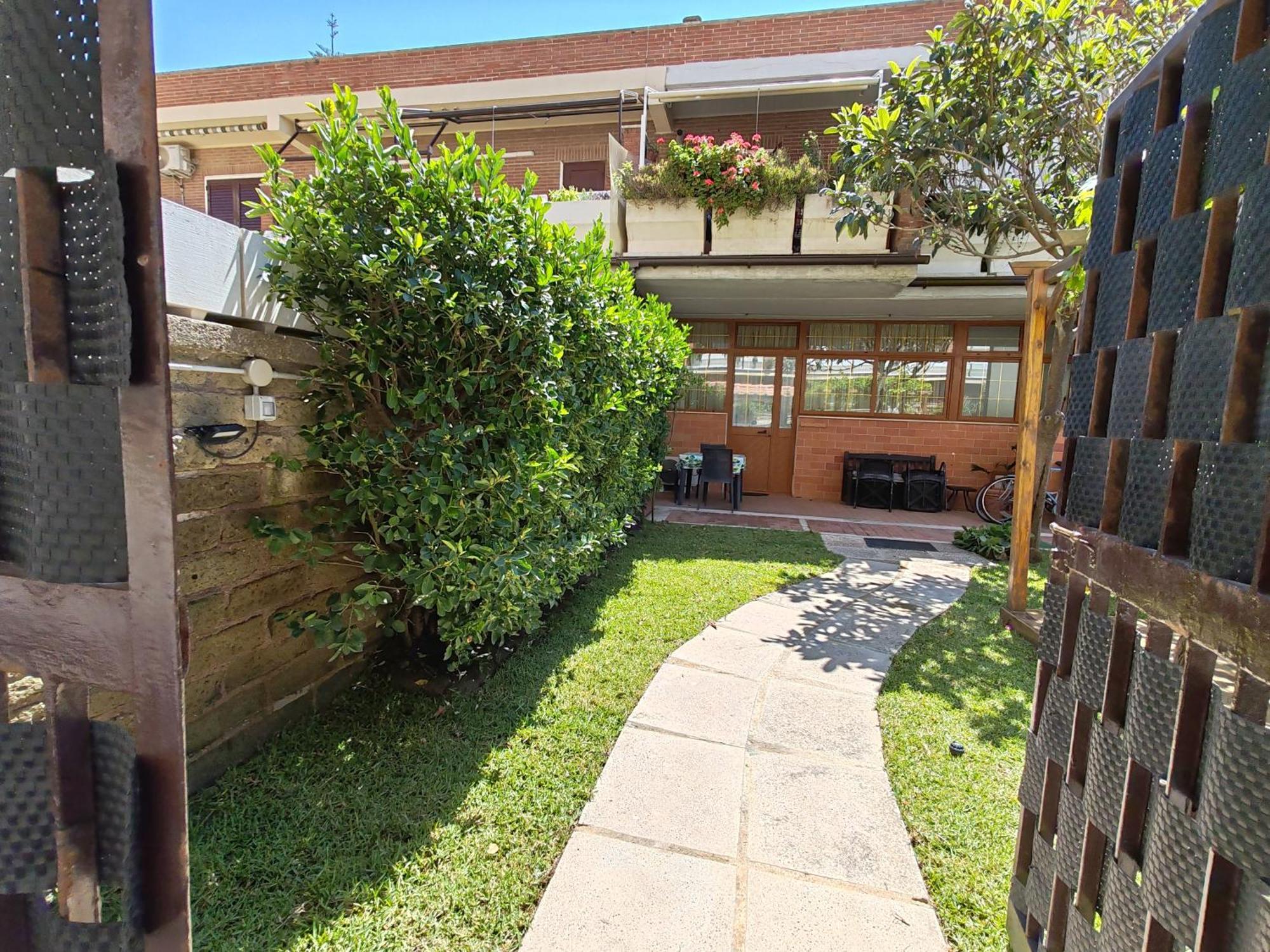 Ostia Home Buitenkant foto
